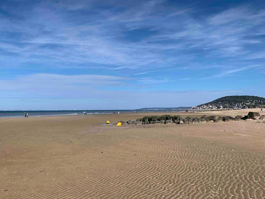 Duplex F2 Tv Fibre 5 Velos A Disposition Cabourg